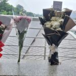 Update Kondisi Stasiun Bekasi Timur Pasca Kecelakaan Kereta: Karangan Bunga Penuhi Peron