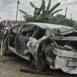 Tragedi Subuh di Grobogan: KA Argo Bromo Anggrek Hantam Avanza